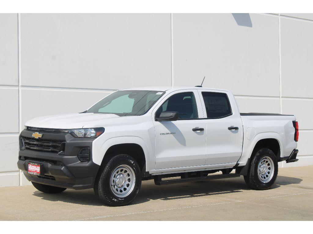 new 2026 Chevrolet Colorado car, priced at $33,243