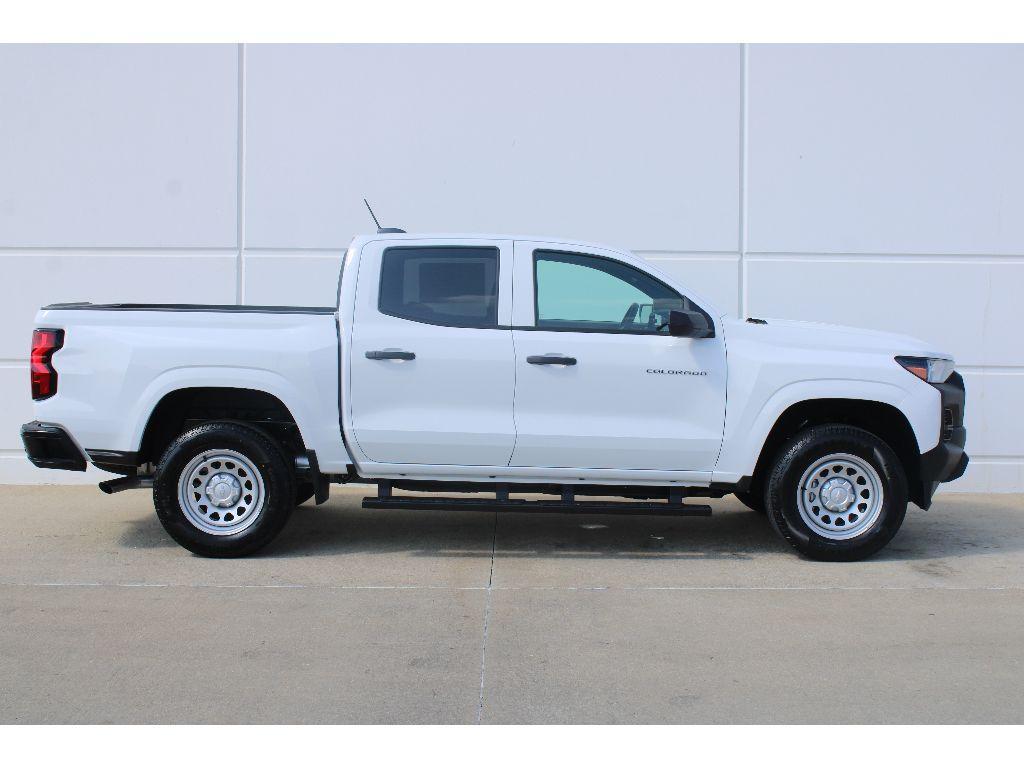 new 2026 Chevrolet Colorado car, priced at $33,243