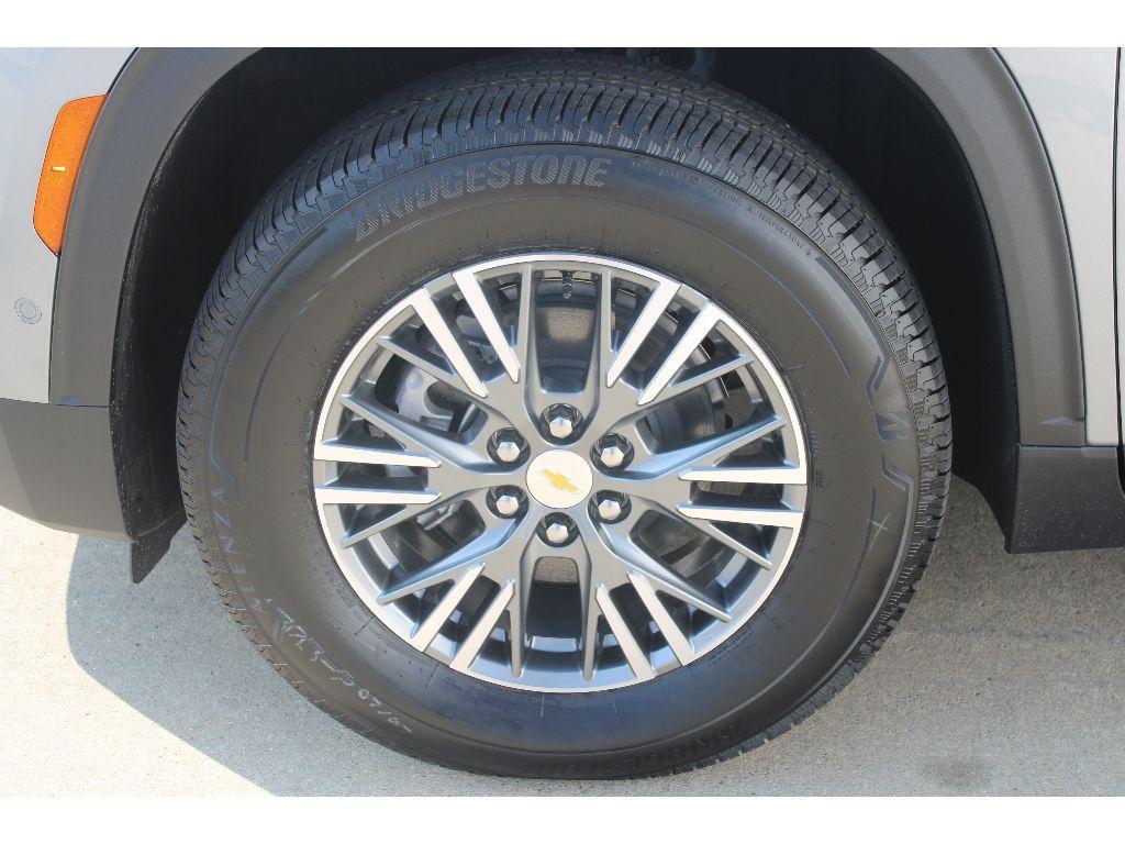 new 2026 Chevrolet Traverse car, priced at $46,561