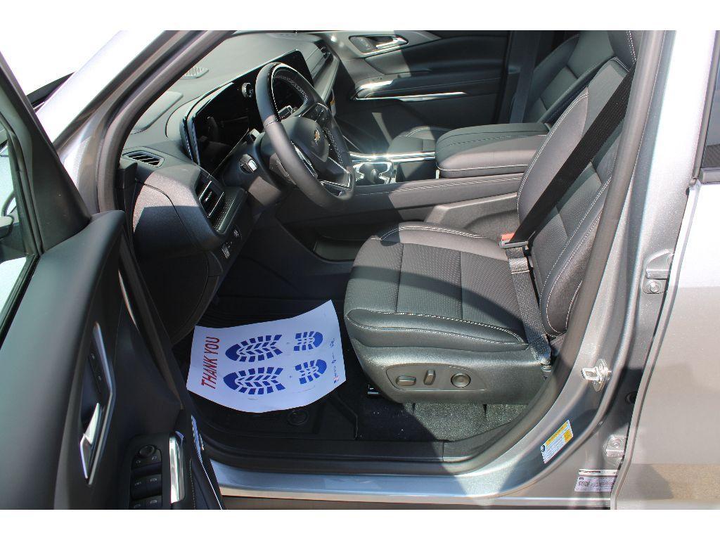 new 2026 Chevrolet Traverse car, priced at $46,561