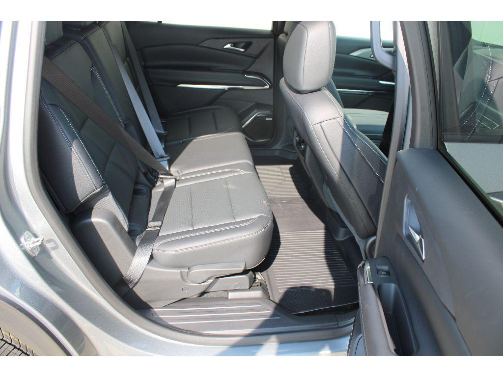 new 2026 Chevrolet Traverse car, priced at $46,561