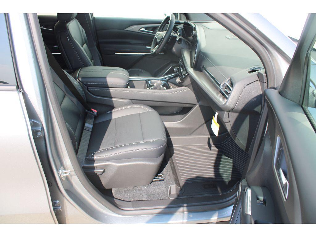 new 2026 Chevrolet Traverse car, priced at $46,561