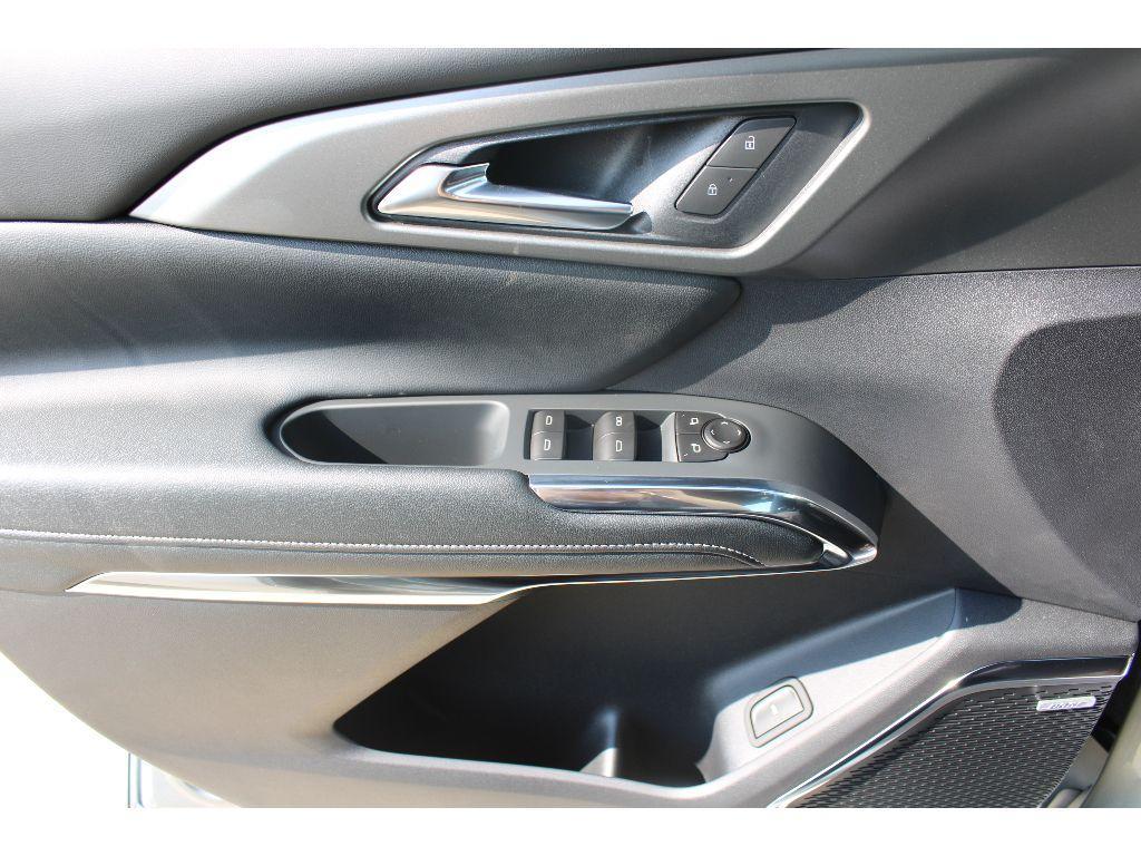 new 2026 Chevrolet Traverse car, priced at $46,561