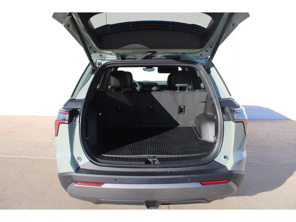 new 2026 Chevrolet Equinox car, priced at $35,618