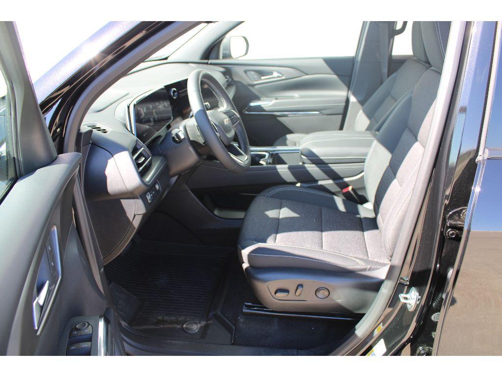 new 2026 Chevrolet Traverse car, priced at $45,650