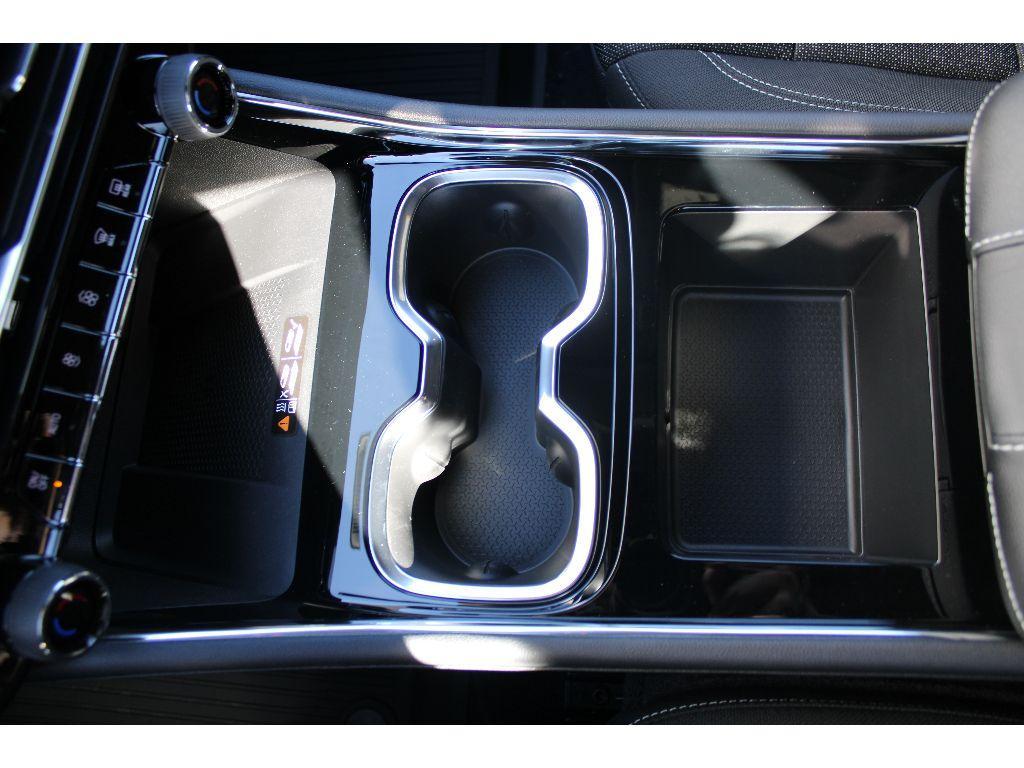 new 2026 Chevrolet Traverse car, priced at $45,650