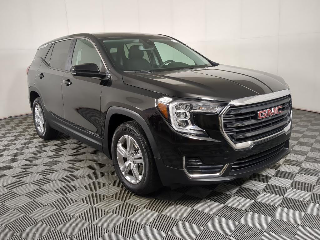 used 2024 GMC Terrain car, priced at $21,000