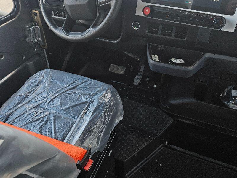 new 2025 Chevrolet BrightDrop 400 car, priced at $44,250