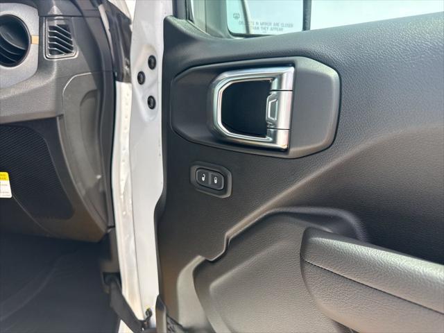 new 2025 Jeep Wrangler car, priced at $48,276