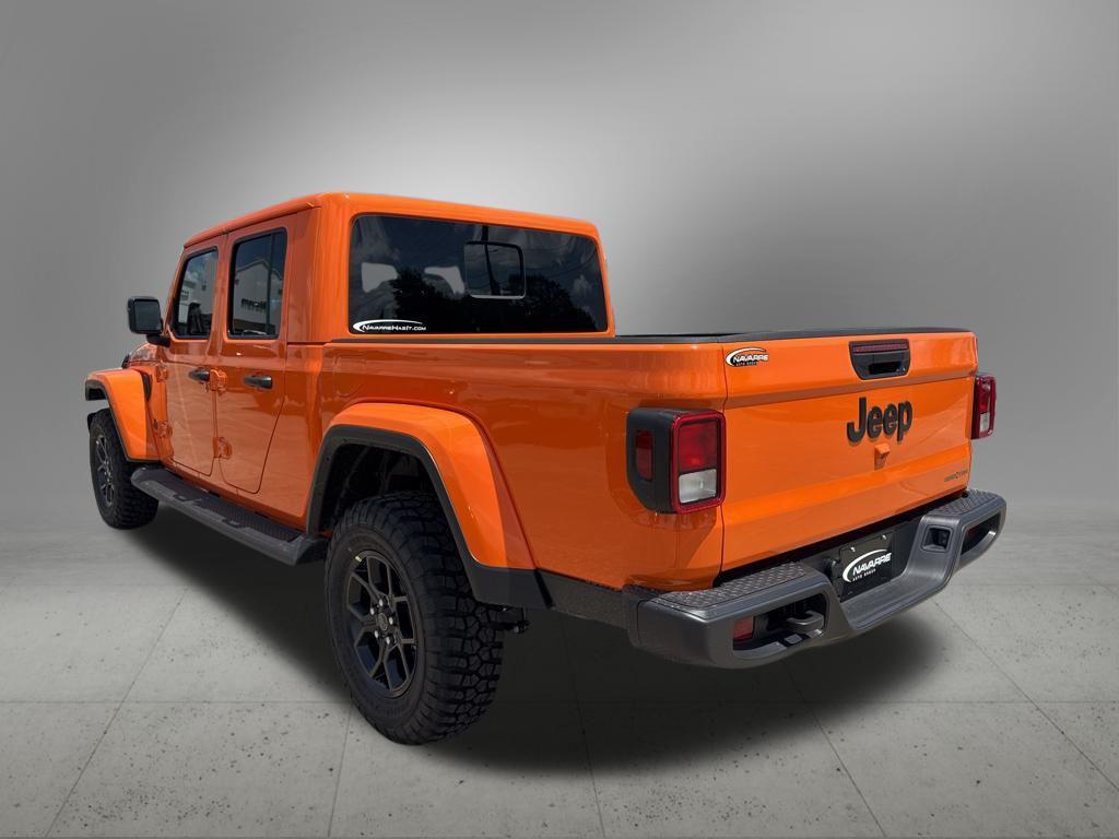 new 2025 Jeep Gladiator car, priced at $44,285