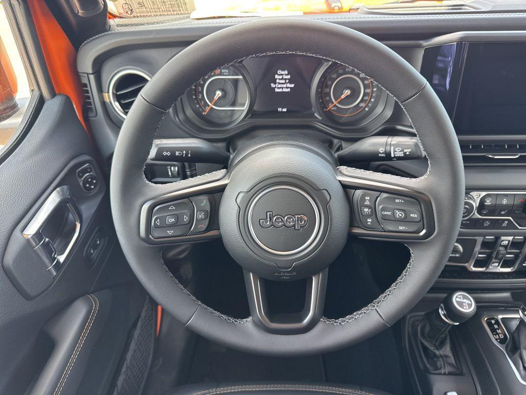 new 2025 Jeep Gladiator car, priced at $44,285