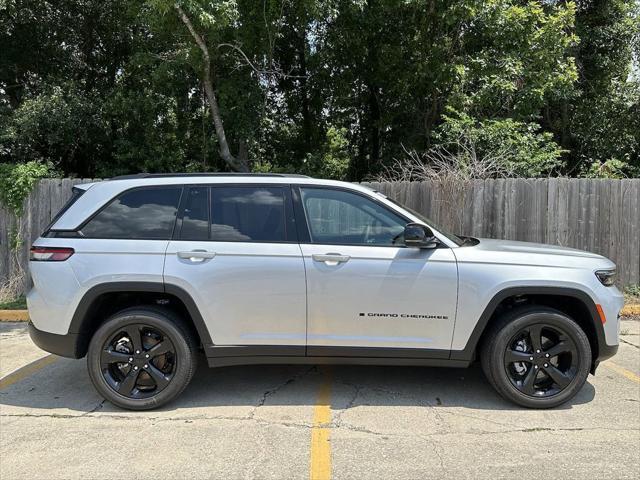 new 2024 Jeep Grand Cherokee car, priced at $36,675