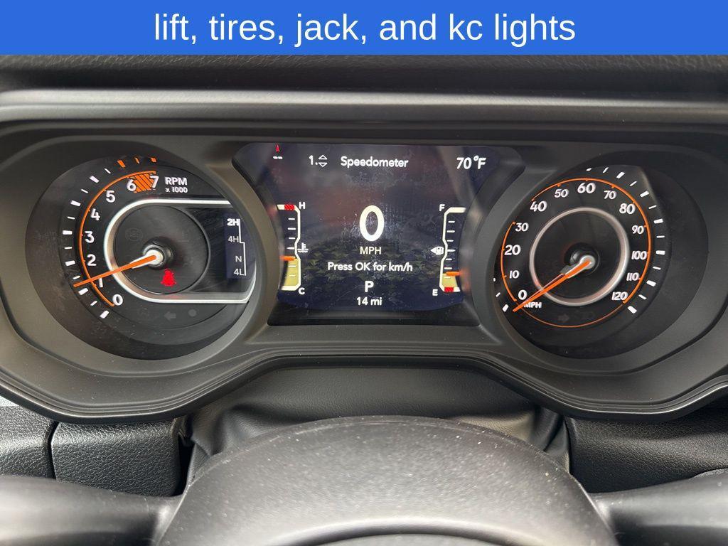 new 2025 Jeep Wrangler car, priced at $45,900