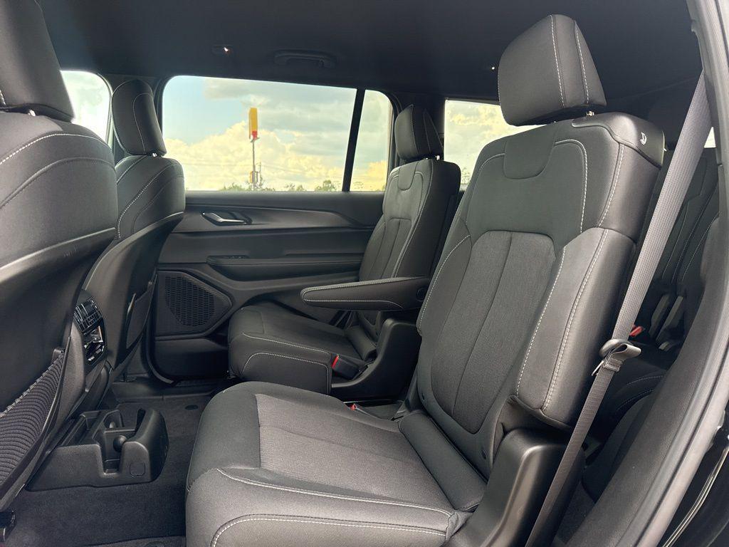 new 2025 Jeep Grand Cherokee L car, priced at $36,250