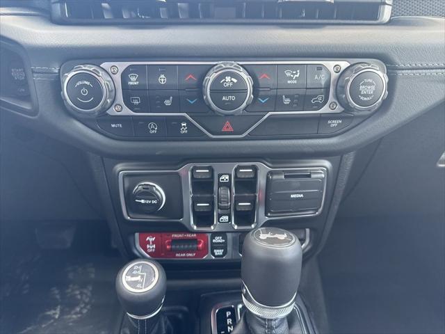 new 2025 Jeep Wrangler car, priced at $58,438