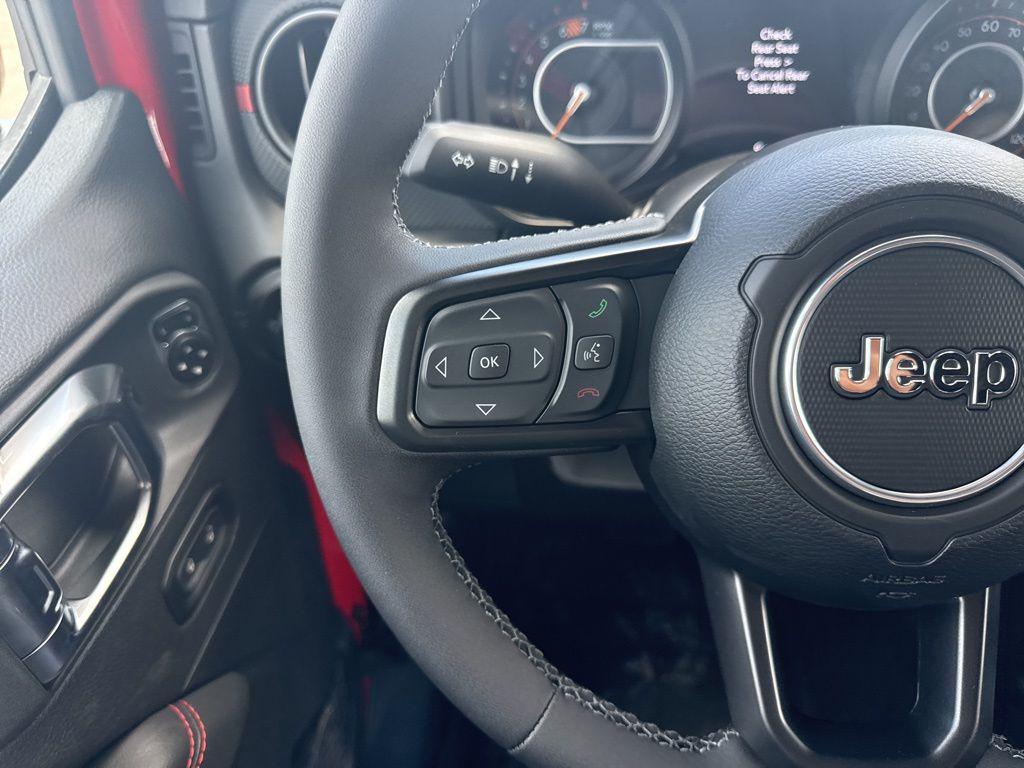 new 2025 Jeep Wrangler car, priced at $61,690
