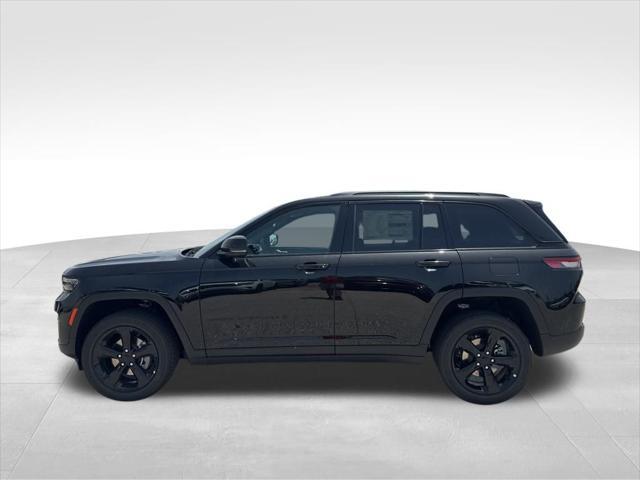 new 2025 Jeep Grand Cherokee car, priced at $40,474
