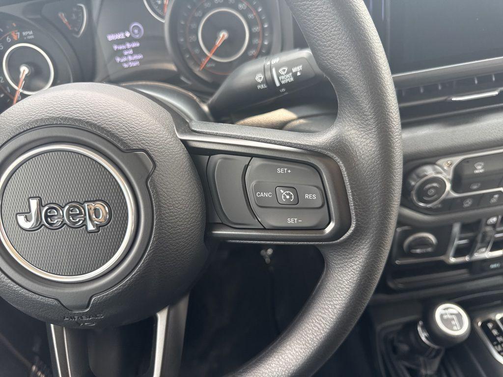 new 2025 Jeep Gladiator car, priced at $44,150