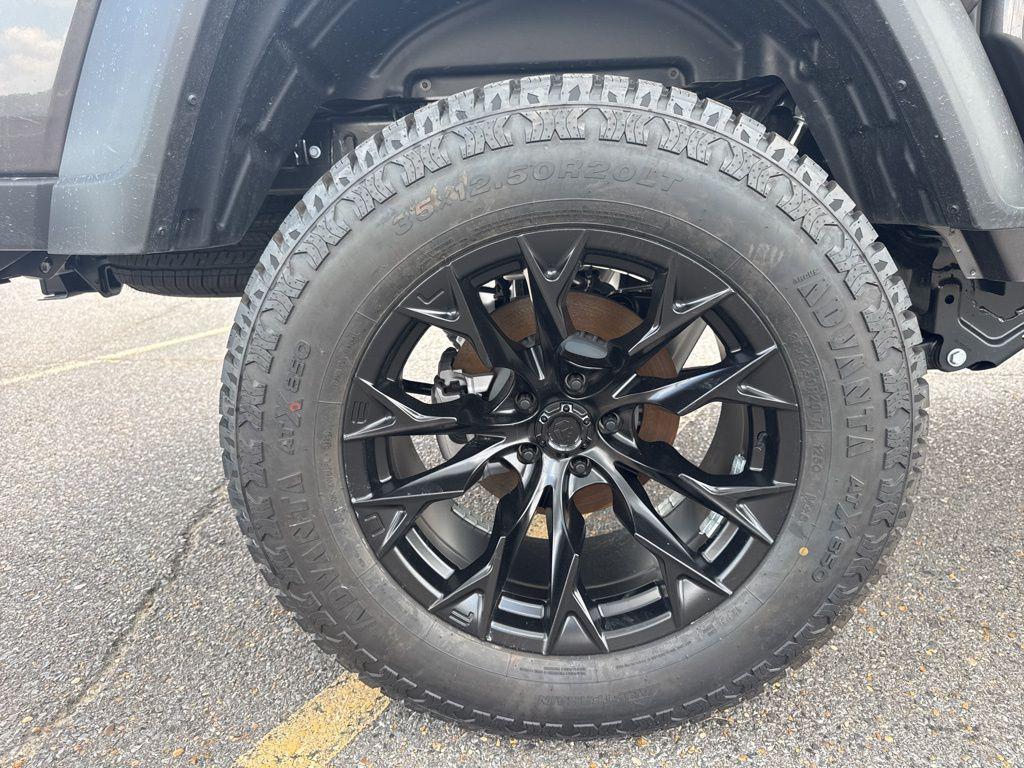 new 2025 Jeep Gladiator car, priced at $44,150