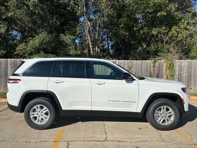 new 2025 Jeep Grand Cherokee car, priced at $37,785