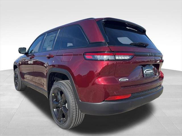 new 2025 Jeep Grand Cherokee car, priced at $40,170