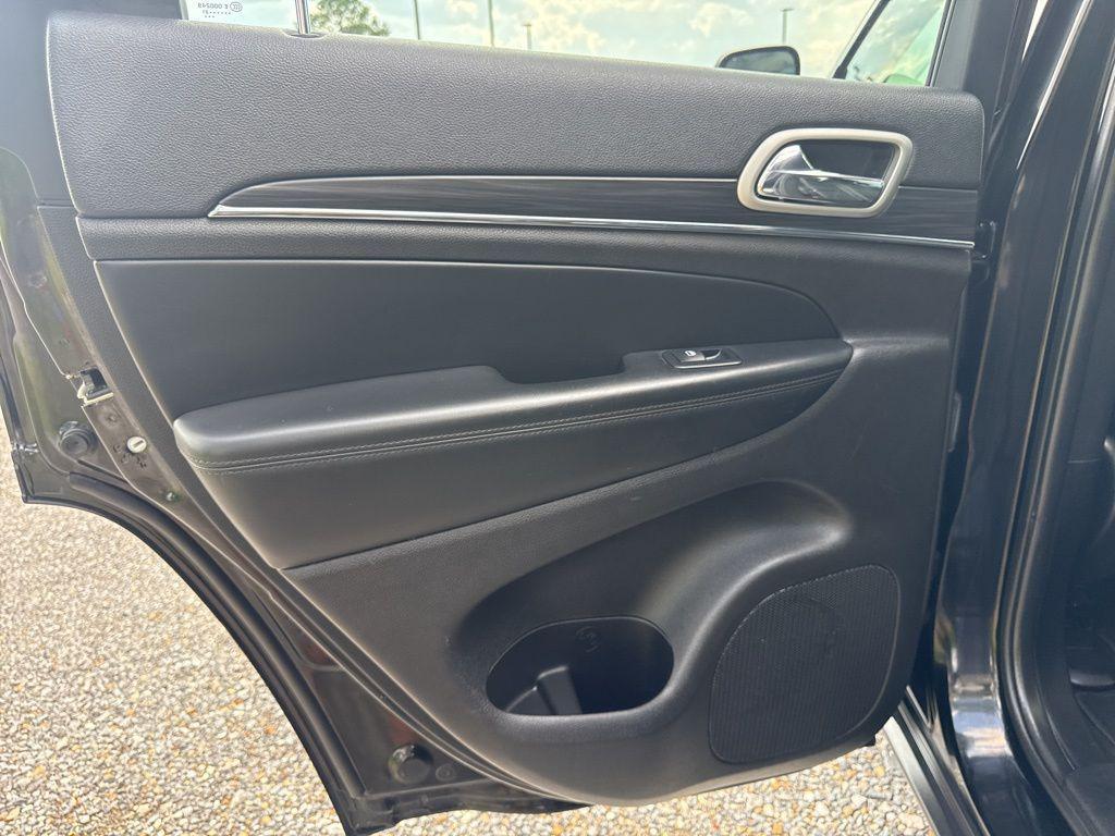 used 2021 Jeep Grand Cherokee car, priced at $22,500