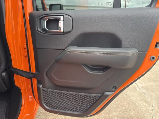 new 2025 Jeep Gladiator car, priced at $49,693