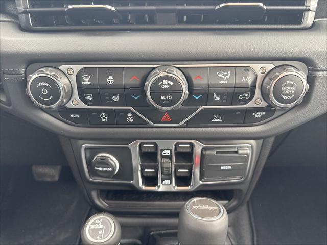 new 2025 Jeep Gladiator car, priced at $49,693