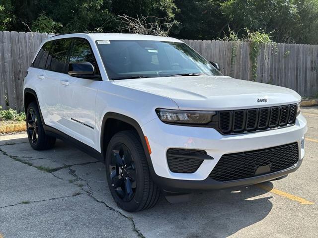 new 2024 Jeep Grand Cherokee car, priced at $38,575