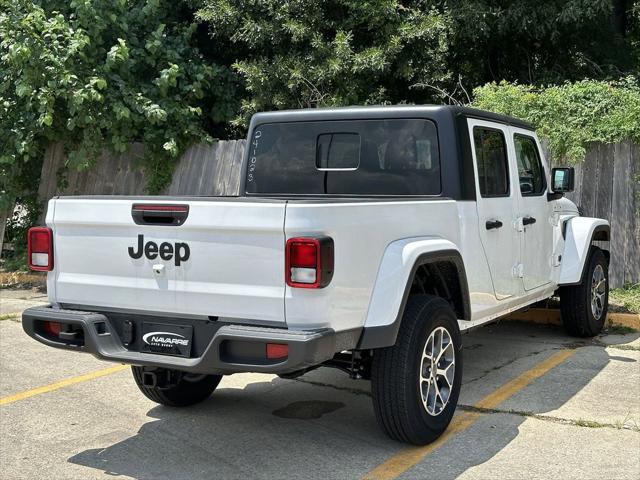 new 2024 Jeep Gladiator car, priced at $39,820