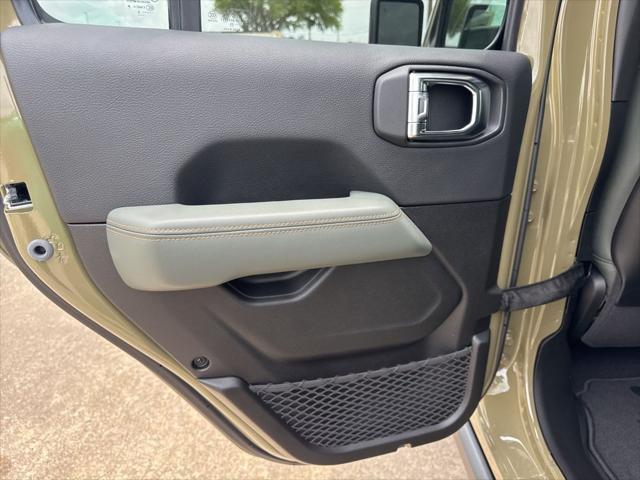 new 2025 Jeep Gladiator car, priced at $54,942