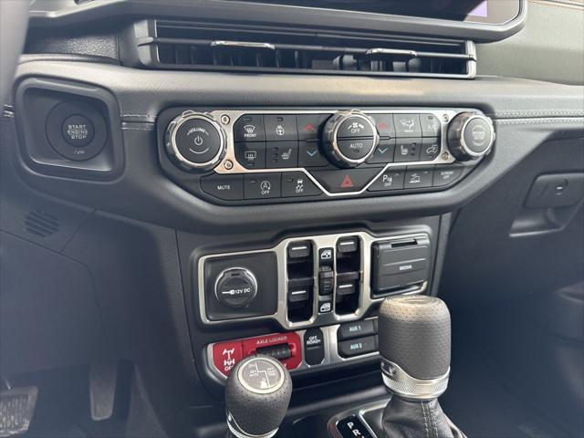 new 2025 Jeep Gladiator car, priced at $54,942