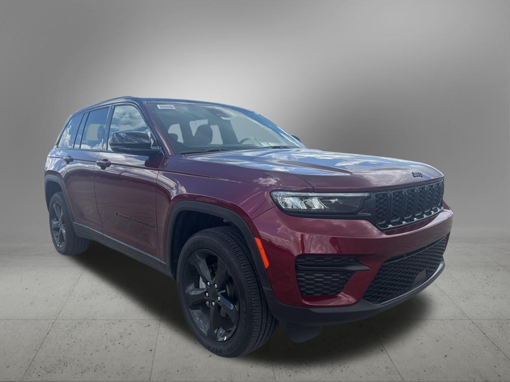 new 2025 Jeep Grand Cherokee car, priced at $39,850
