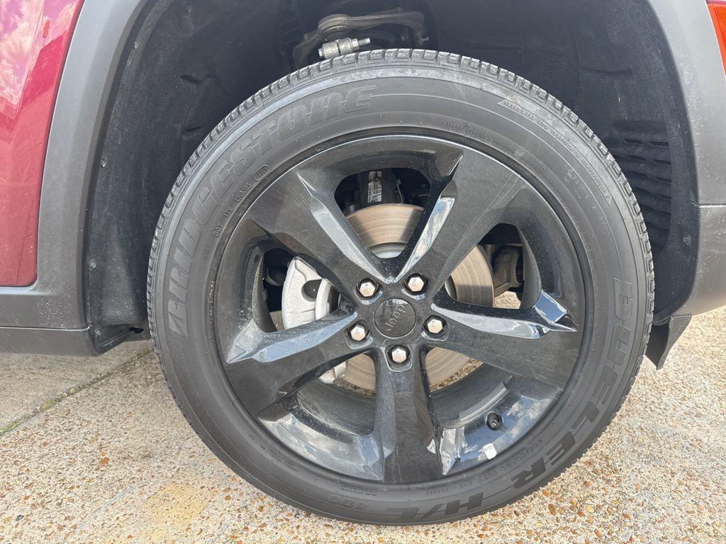 new 2025 Jeep Grand Cherokee car, priced at $39,850