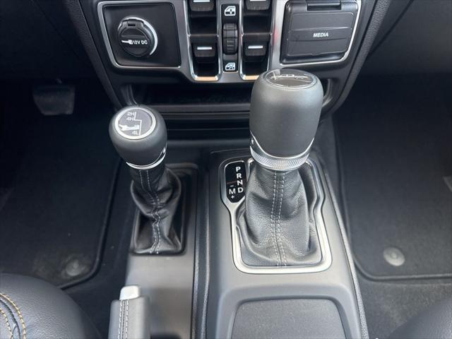new 2025 Jeep Gladiator car, priced at $44,697