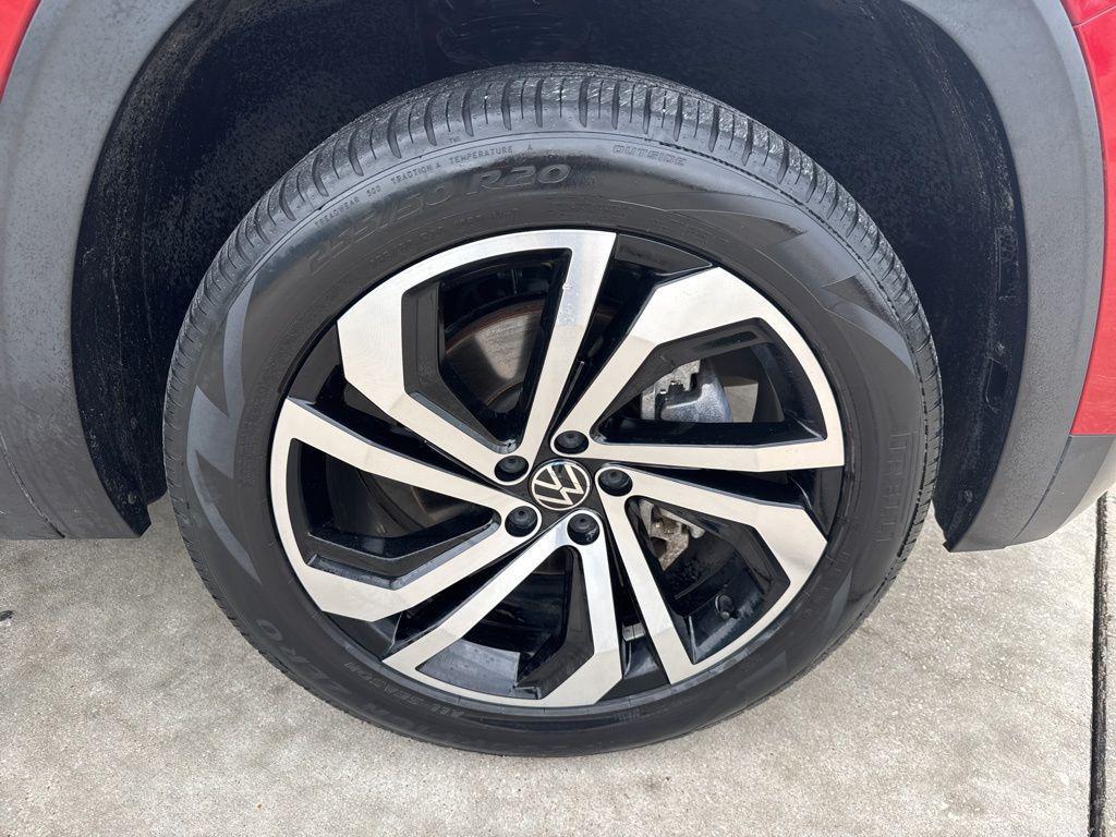 used 2023 Volkswagen Atlas car, priced at $31,000