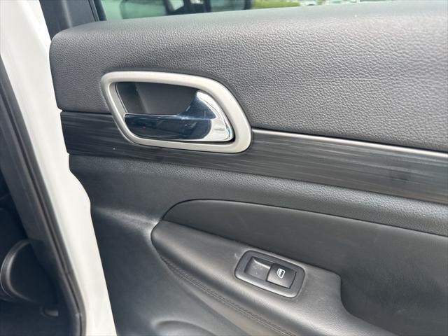 used 2022 Jeep Grand Cherokee car, priced at $24,000