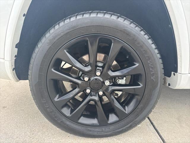 used 2022 Jeep Grand Cherokee car, priced at $24,000