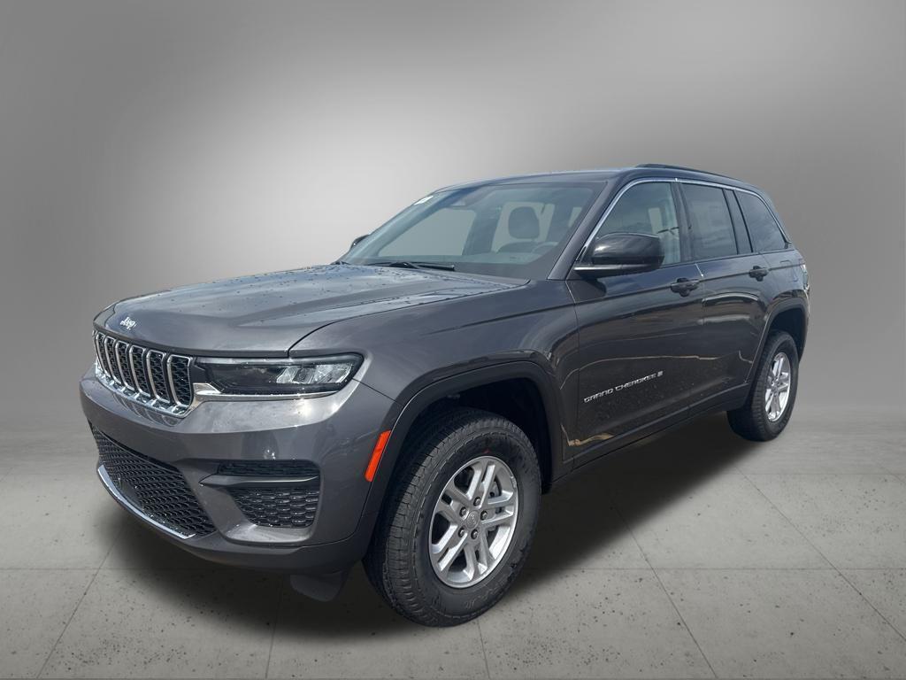 new 2025 Jeep Grand Cherokee car, priced at $33,625