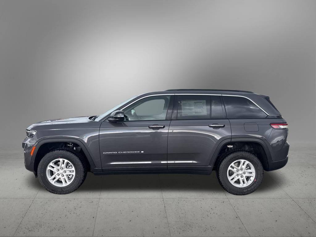 new 2025 Jeep Grand Cherokee car, priced at $33,625