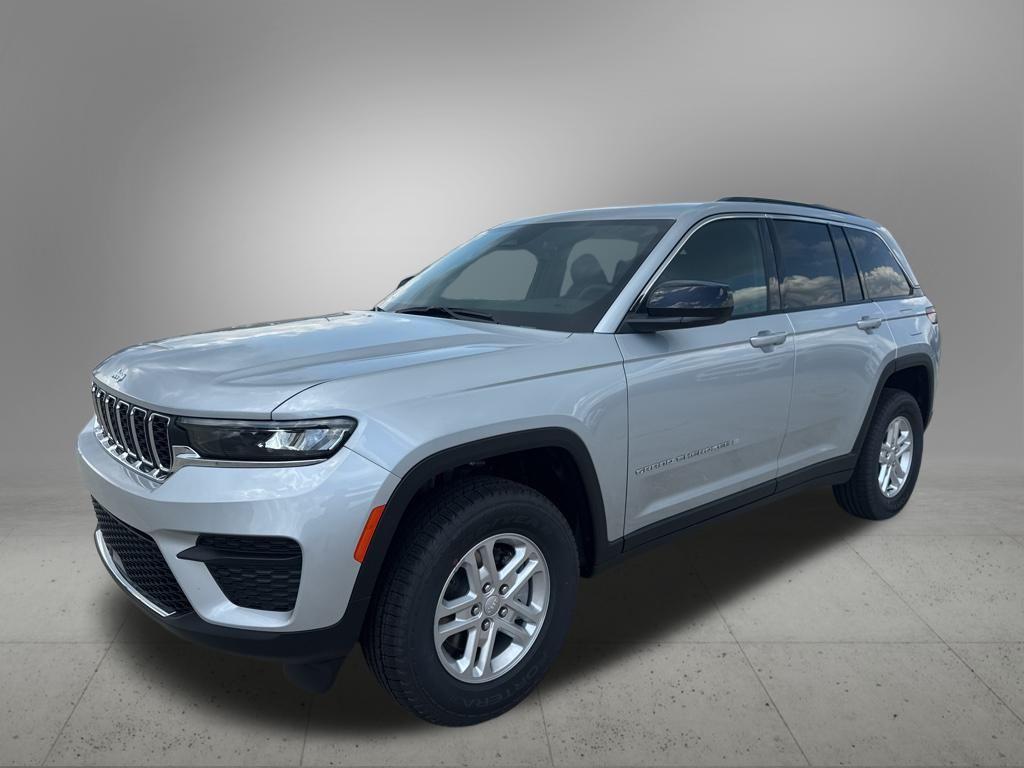 new 2025 Jeep Grand Cherokee car, priced at $32,920