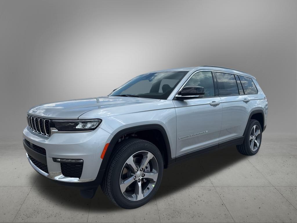 new 2025 Jeep Grand Cherokee L car, priced at $46,735