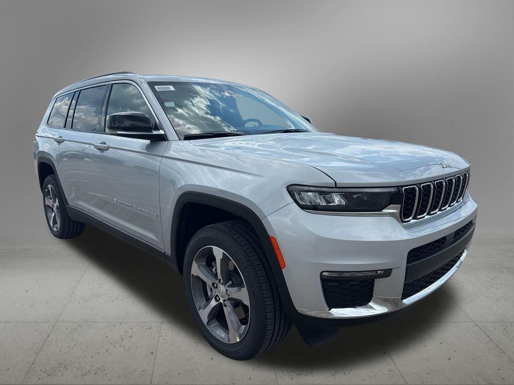 new 2025 Jeep Grand Cherokee L car, priced at $46,735