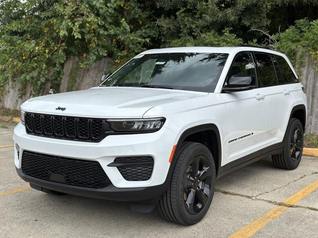 new 2024 Jeep Grand Cherokee car, priced at $44,075