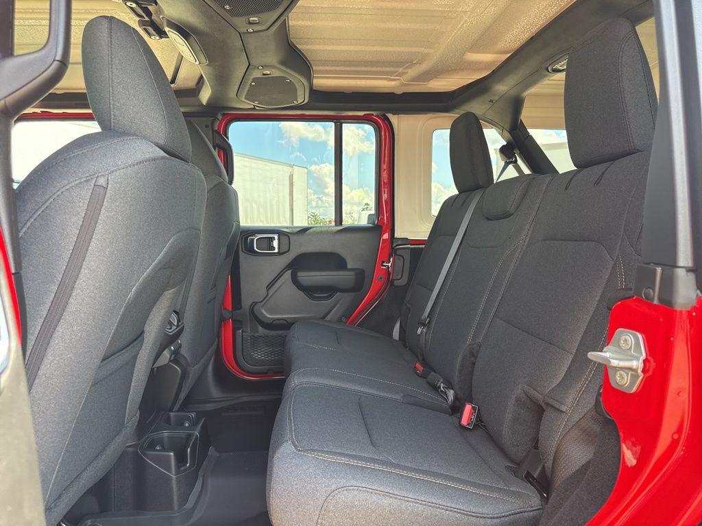 new 2025 Jeep Wrangler car, priced at $46,899