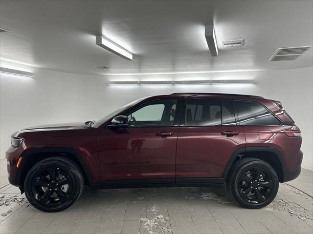 new 2024 Jeep Grand Cherokee car, priced at $41,535