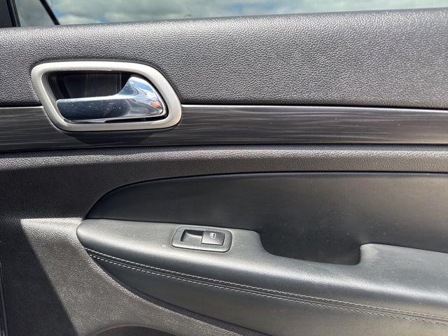 used 2021 Jeep Grand Cherokee car, priced at $23,000