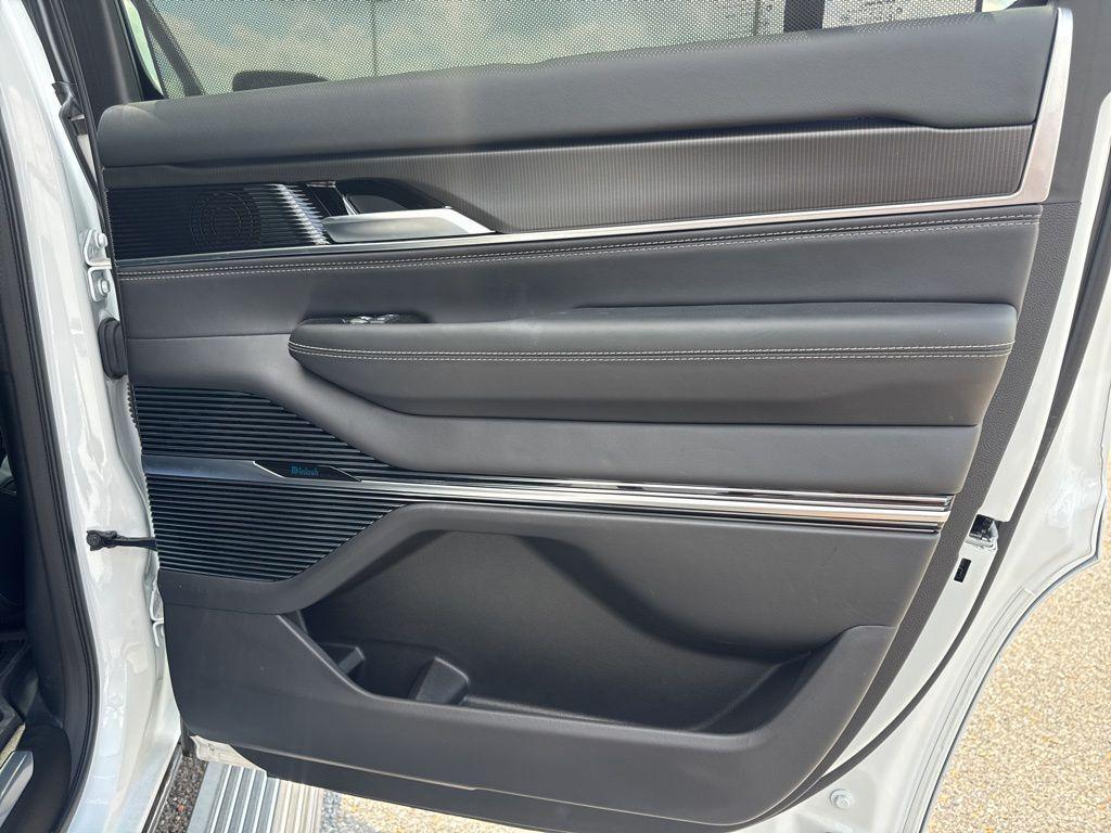 new 2024 Jeep Grand Wagoneer car, priced at $86,420