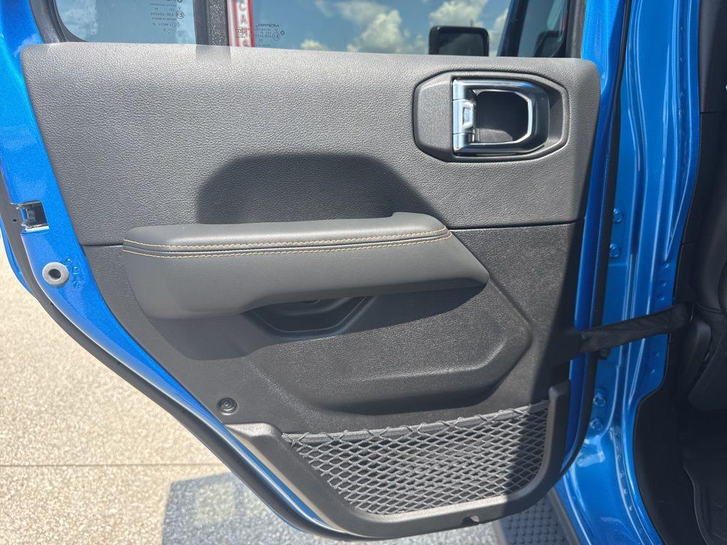 new 2025 Jeep Wrangler car, priced at $55,905