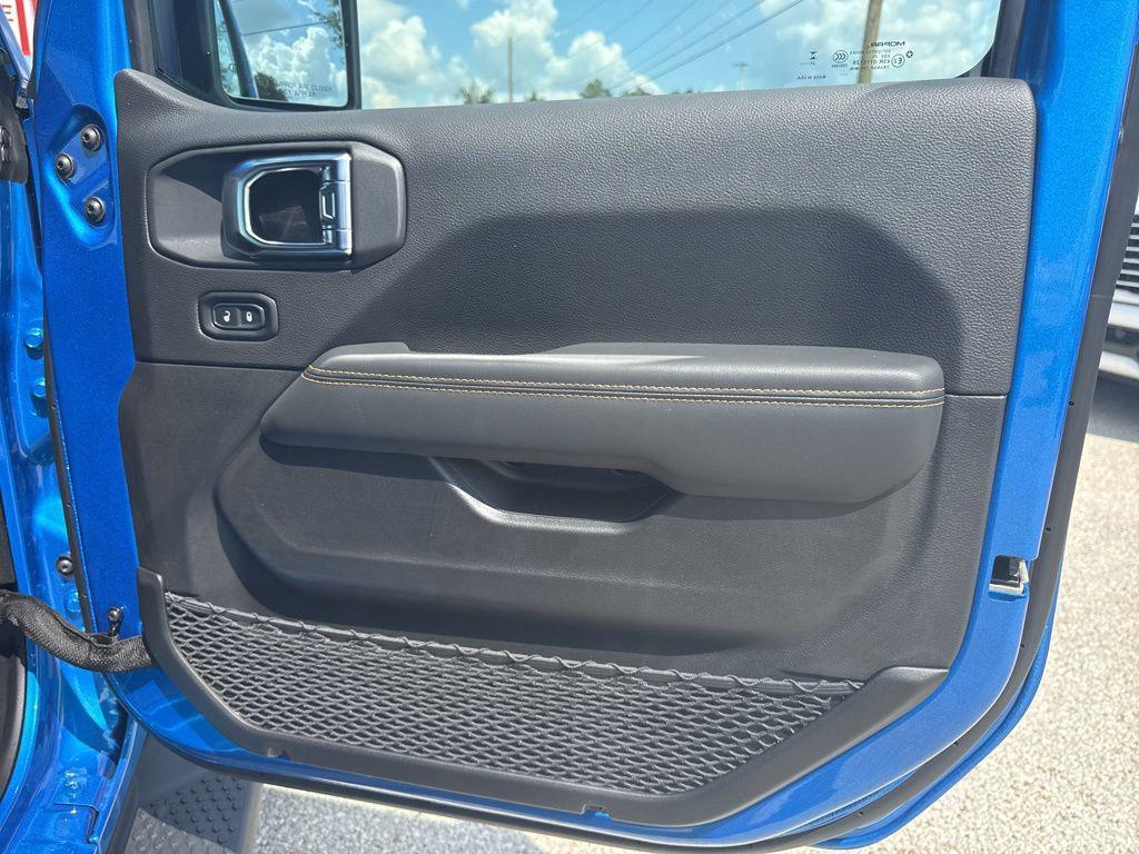 new 2025 Jeep Wrangler car, priced at $55,905